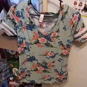 No Boundaries Green Fitted Short Sleeve Tee